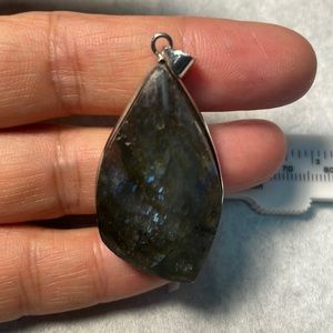 Labradorite pendant